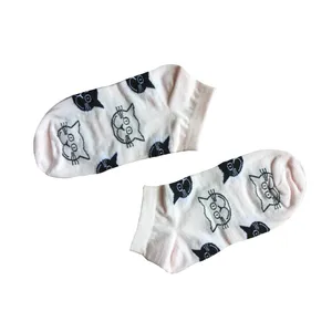 جوراب مدل مچی طرح گربه رنگ صورتی