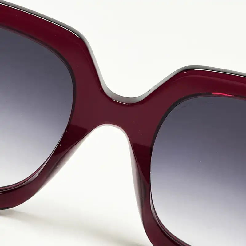 عینک آفتابی زنانه سرتینا مدل CR_6353