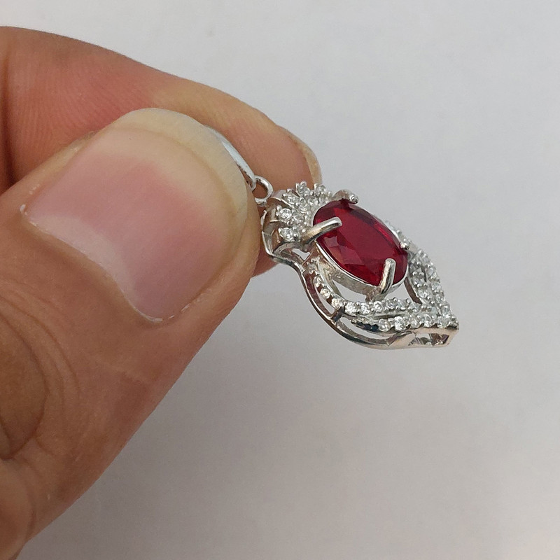 گردنبند نقره زنانه مدل AV190N-S9 C5 گردنبند نقره زنانه مدل AV190N-S9 C5