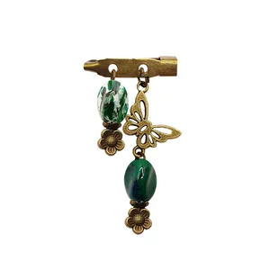 سنجاق سینه زنانه مدل گل و پروانه