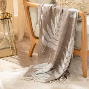 شال مبل انگلیش هوم مدل Feuille سایز 170x130 سانتی متر