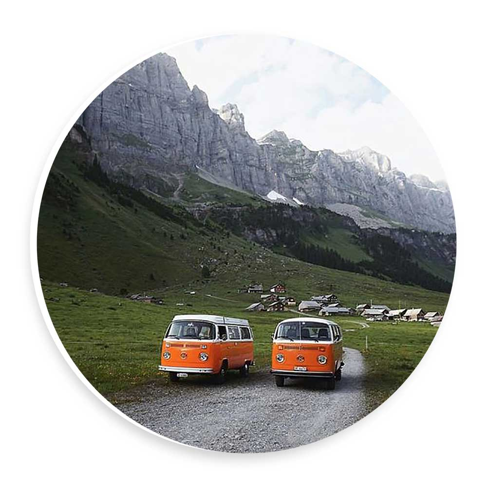   دیوارکوب طرح  فولکس واگن در جاده جنگل مدل wtb817