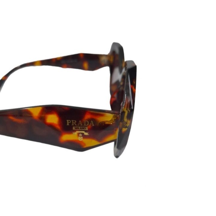 عینک آفتابی زنانه پرادا مدل چند ضلعی پلنگی -  - 4