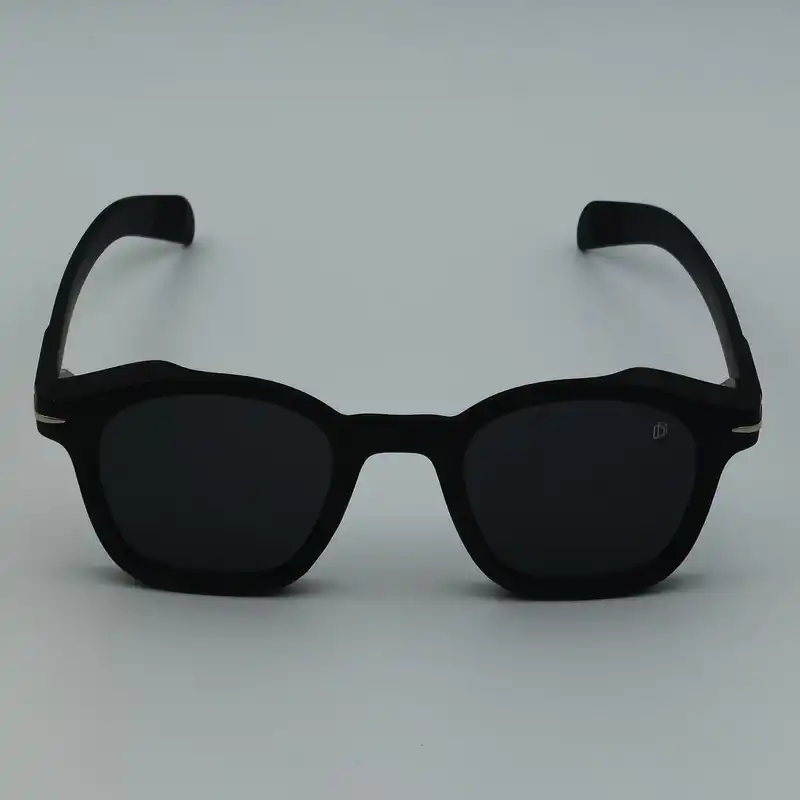 عینک آفتابی دیوید بکهام مدل UM2438