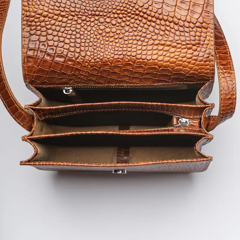 کیف رودوشی زنانه خانه چرم تبریز مدل باران - کروکو