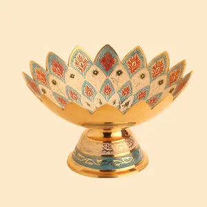 میوه خوری برنجی مدل شانزده پر 3134