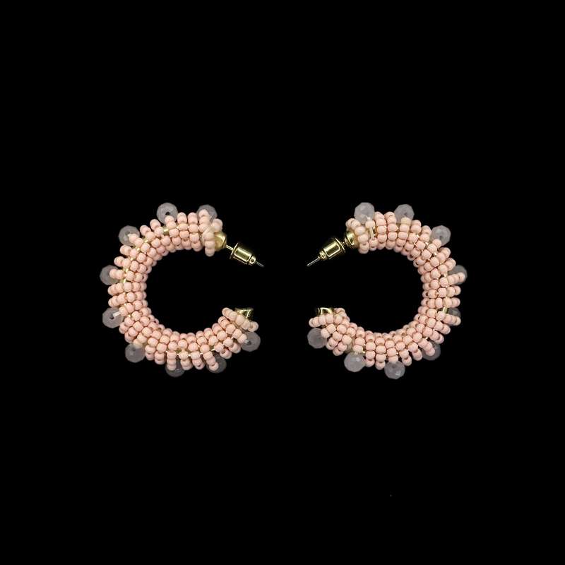 گوشواره زنانه اکسسورایز مدل فانتزی منجوقی گوشواره زنانه اکسسورایز مدل فانتزی منجوقی