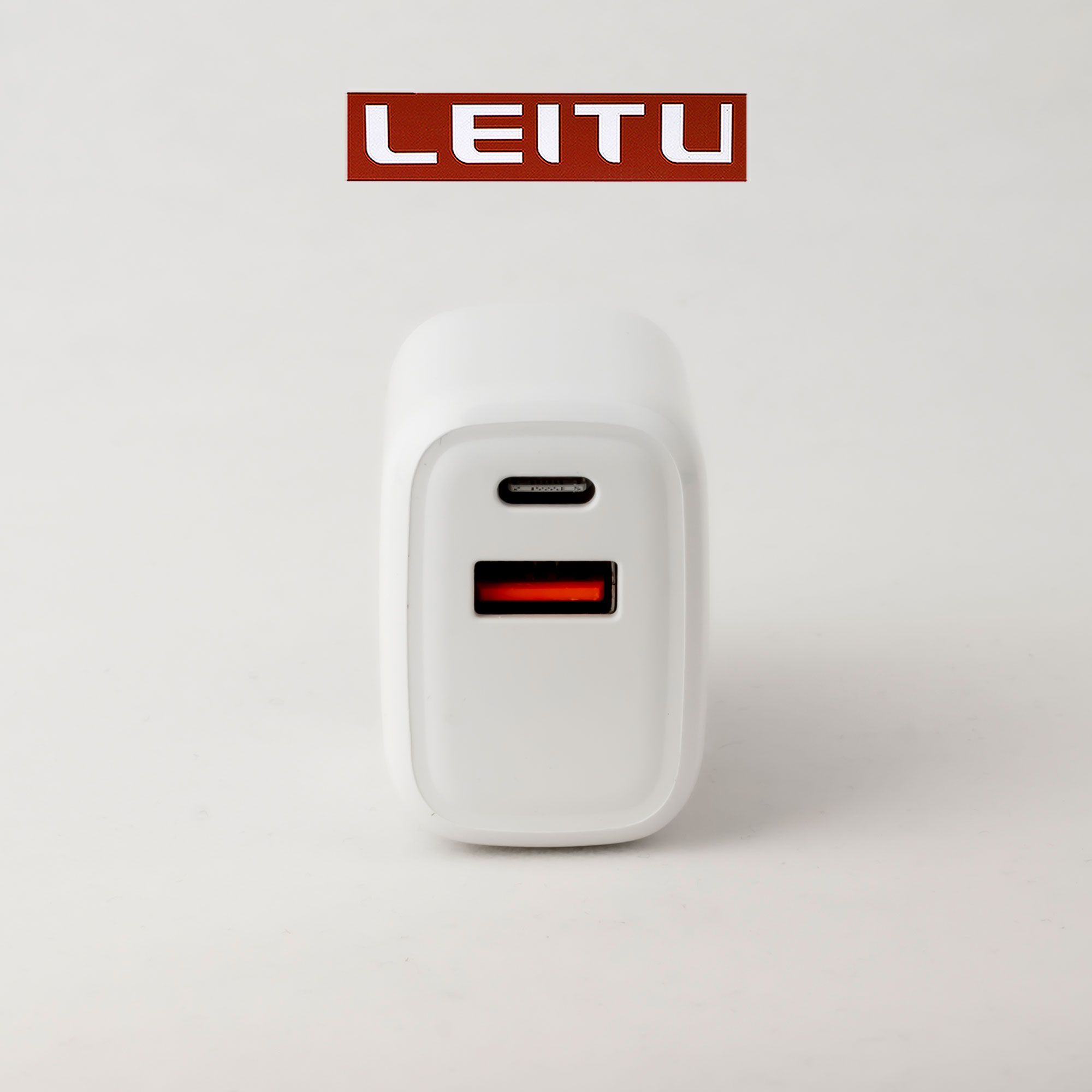 شارژر دیواری لیتو مدل LH-23 به همراه کابل تبدیل USB-C