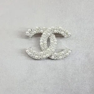 گل سینه زنانه کد 66544