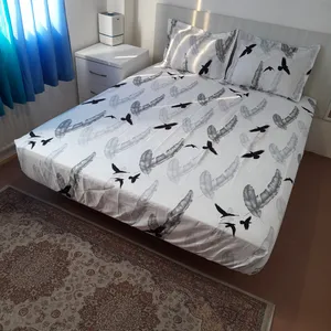 سرویس ملحفه مدل کشدوز niki06.25 کد 180 طرح پرستو دو نفره سه تکه