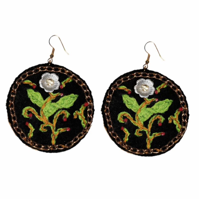 گوشواره آویز زنانه مدل دست دوز گل