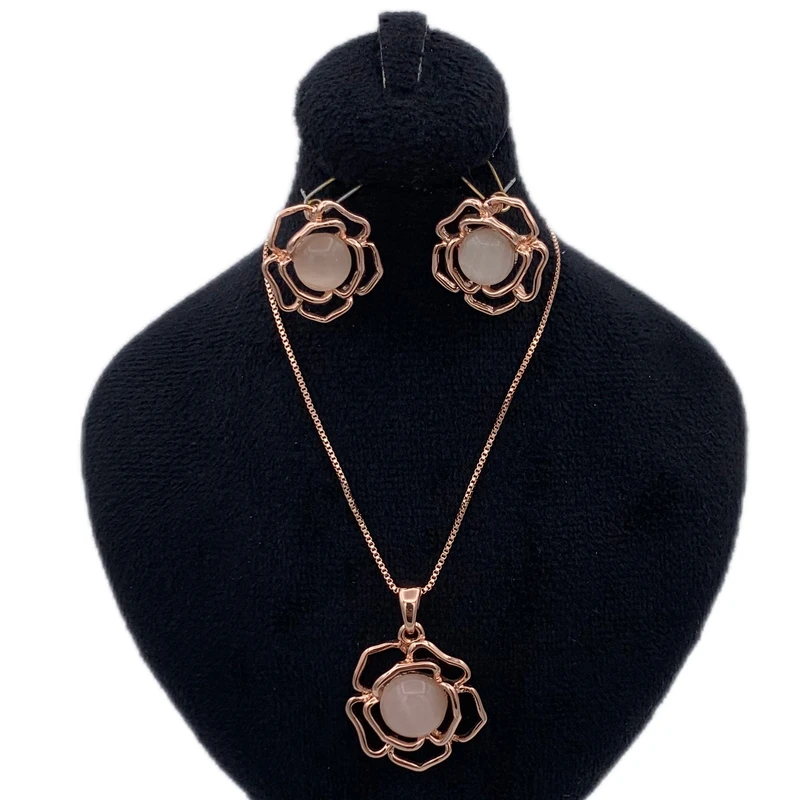 نیم ست زنانه کلیو مدل KYSETNIM082