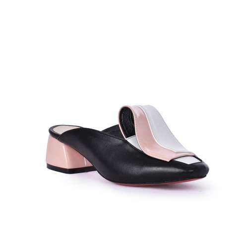 صندل زنانه دنیای مارک مدل شرلی صندل زنانه دنیای مارک مدل شرلی