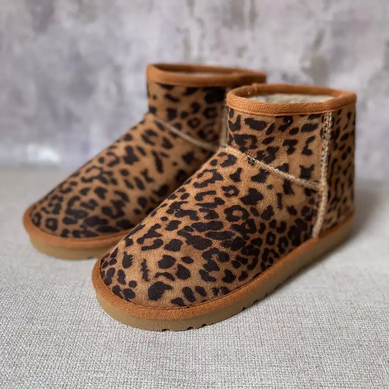 نیم بوت زنانه کد p111