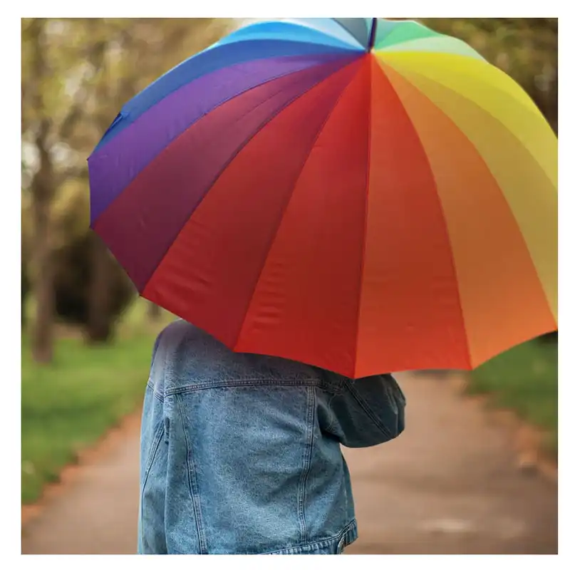 چتر مدل رنگین کمانی