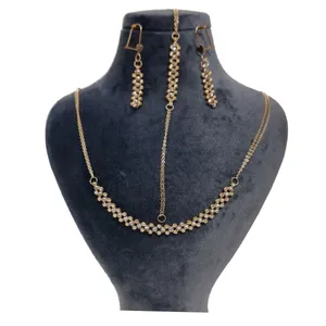 نیم ست طلا 18 عیار زنانه مدل البرنادو گالری یارطلا کد SR131-W-G