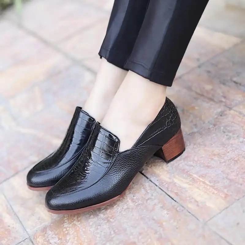 کفش زنانه مدل راینو کد M8010