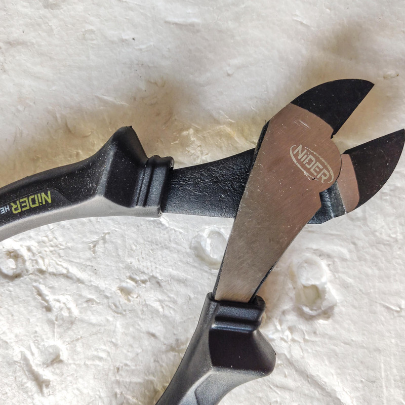 انبر سیم چین نیدر مدل کله گاوی کد HEAVY DUTY CR-V 08  سایز 8 اینچ