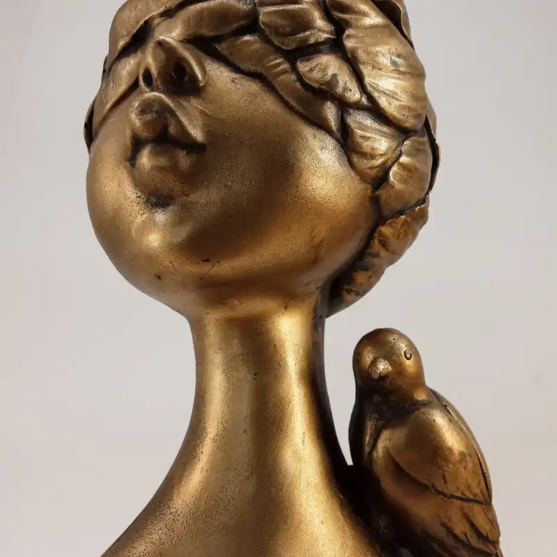 مجسمه مدل دختر طبیعت کد 928