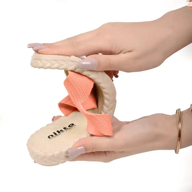 دمپایی زنانه نیکتا مدل ضربدری کد GB.2745