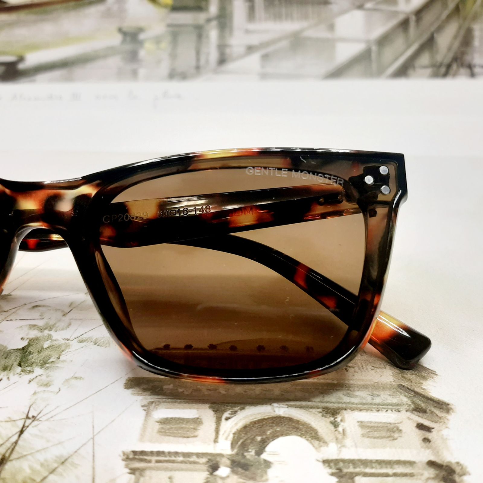 عینک آفتابی زنانه جنتل مانستر مدل GP92802dubr -  - 6