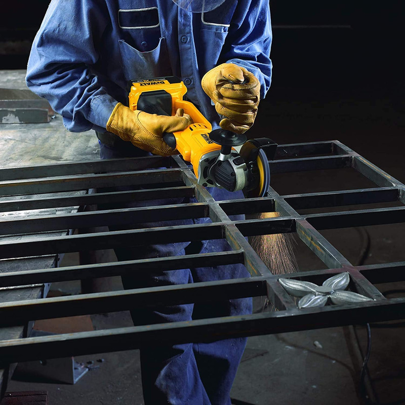 مینی فرز شارژی دیوالت مدل DCG412M2-QW