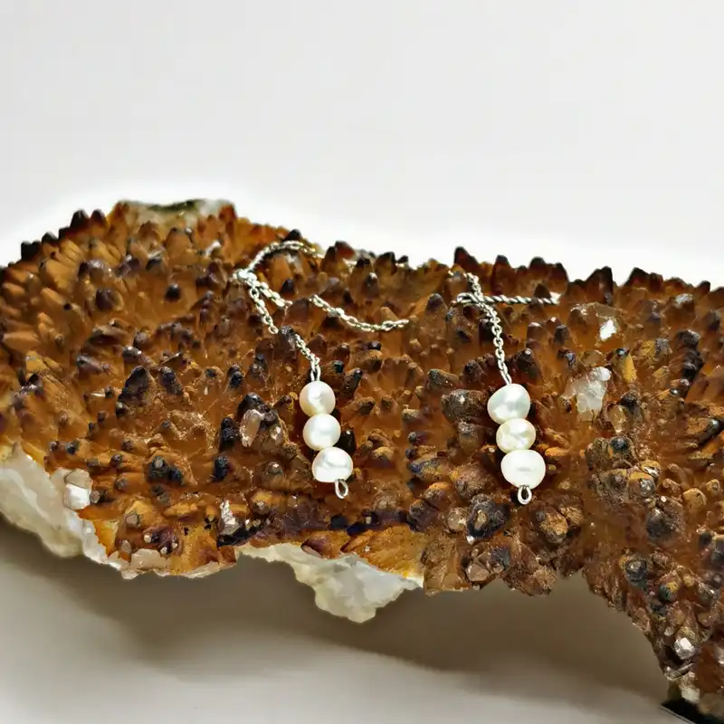 گوشواره نقره زنانه مدل بخیه مروارید Go10