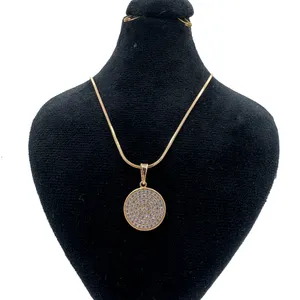 گردنبند زنانه ژوپینگ مدل گردنبند دایره نگین کاری شده