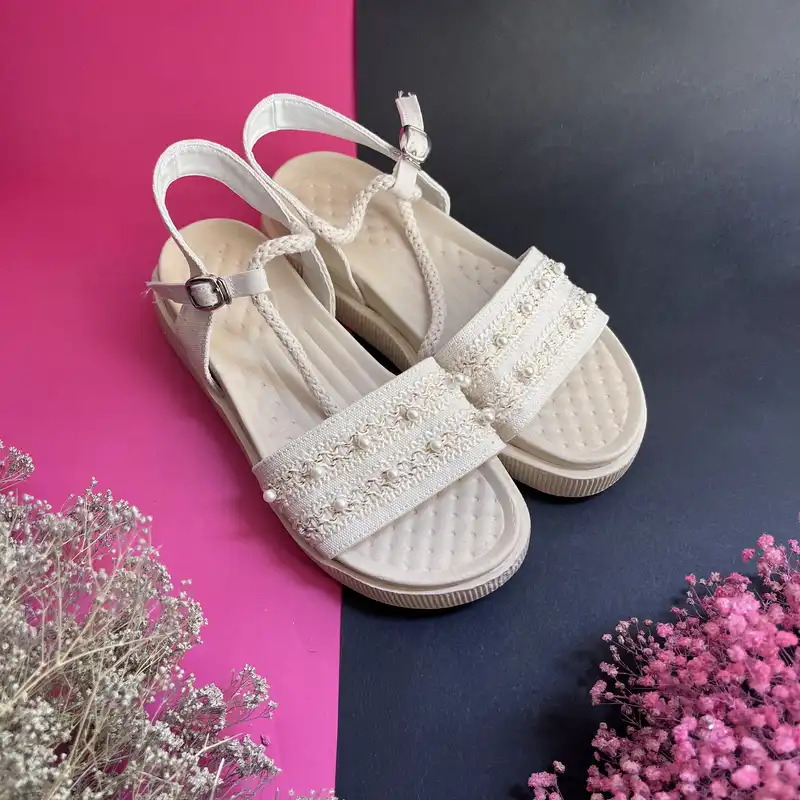 صندل زنانه مدل سانیا