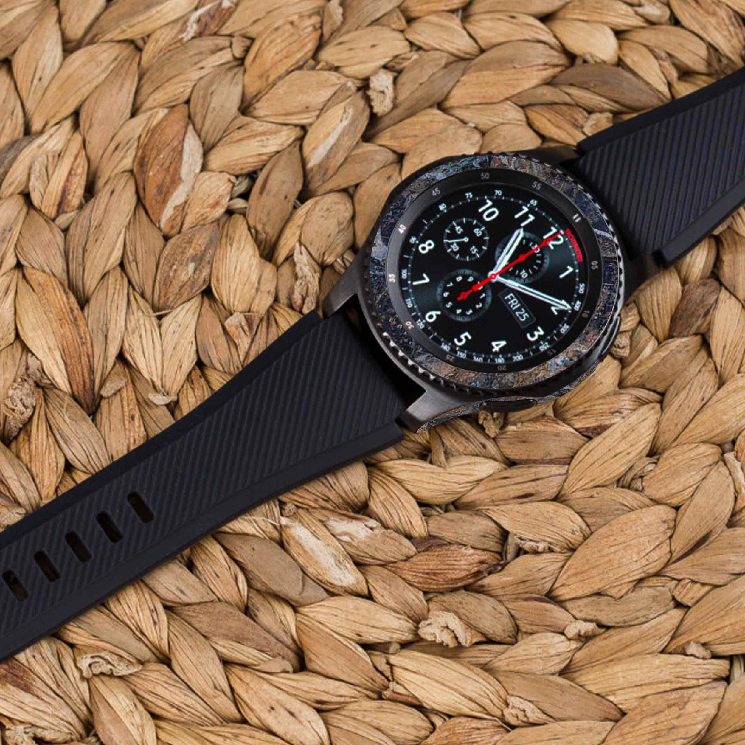 برچسب ماهوت طرح Earth-White-Marble مناسب برای ساعت هوشمند سامسونگ Galaxy Gear S3 Frontier