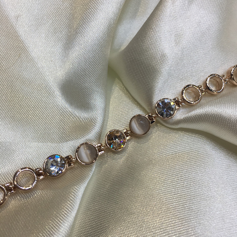 دستبند زنانه مدل نگین دار و کریستال