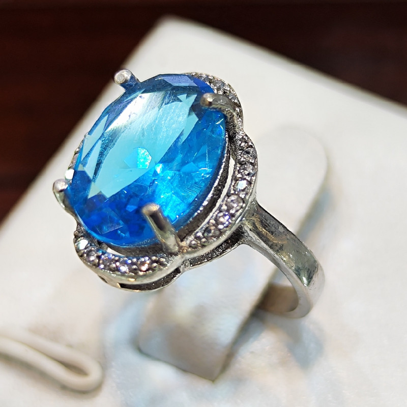 انگشتر نقره زنانه مدل سنگ توپاز کد 425 انگشتر نقره زنانه مدل سنگ توپاز کد 425