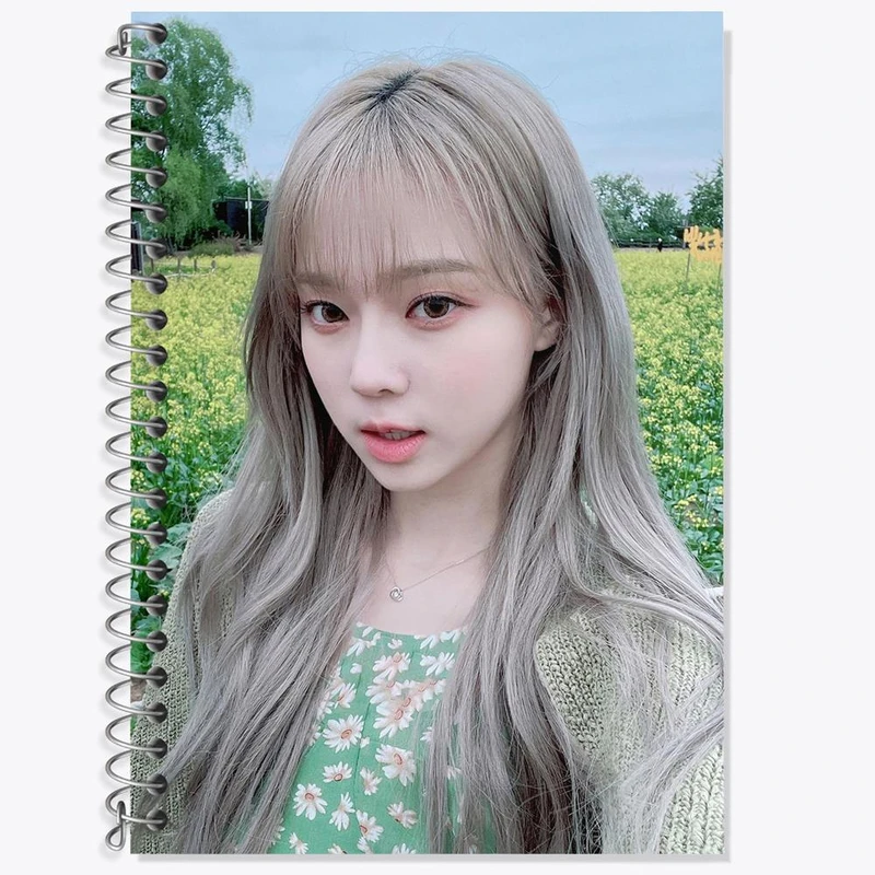 دفتر لغت 50 برگ خندالو مدل وینتر گروه آسپا Aespa کد 19739