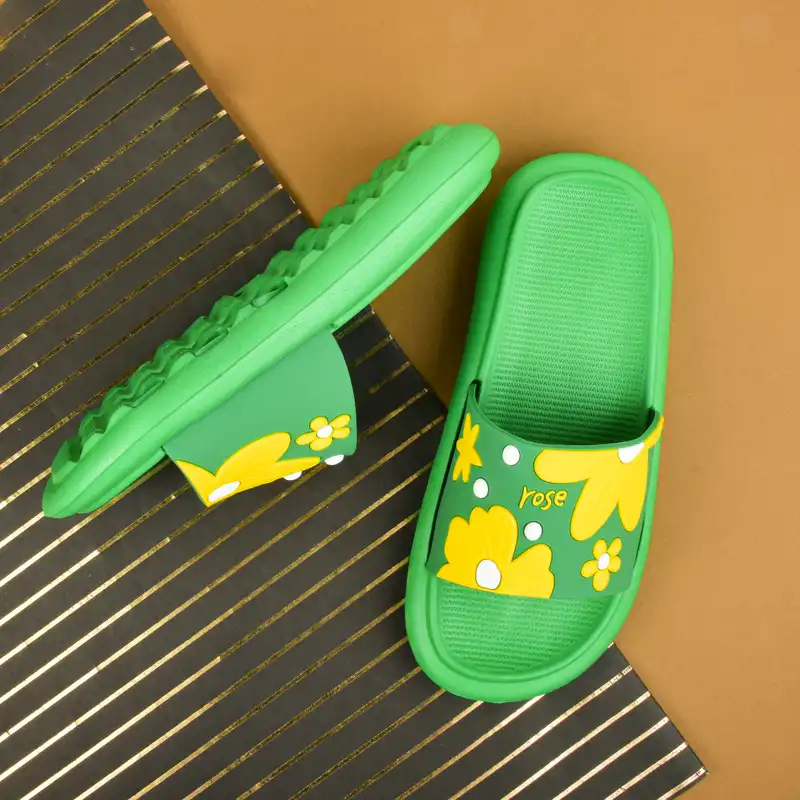 دمپایی زنانه پاپا مدل YSH.2777