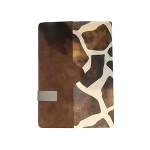 سالنامه سال 1402 طرح زرافه مدل TTB