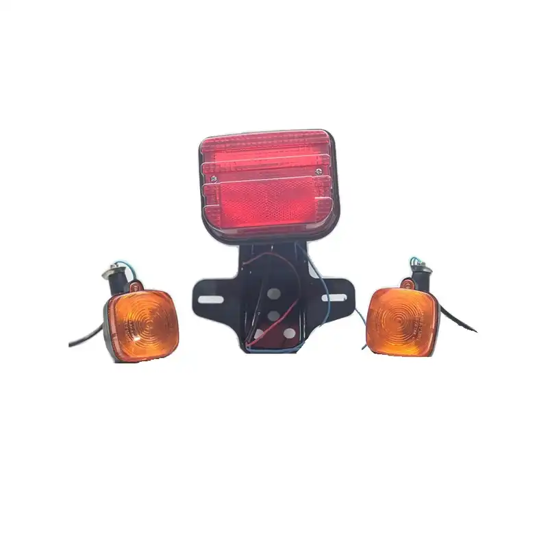 چراغ خطر موتور سیکلت مدل MRNT 11 مناسب برای هوندا 125 به همراه 2 عدد چراغ راهنما