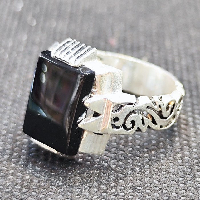 انگشتر نقره مردانه مدل سنگ عقیق رکاب دست ساز کد 22300 انگشتر نقره مردانه مدل سنگ عقیق رکاب دست ساز کد 22300