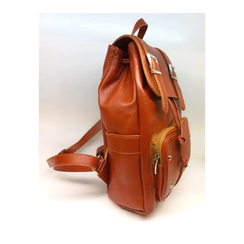 کوله پشتی زنانه سرزمین چرم مدل جمع شو کد 221001