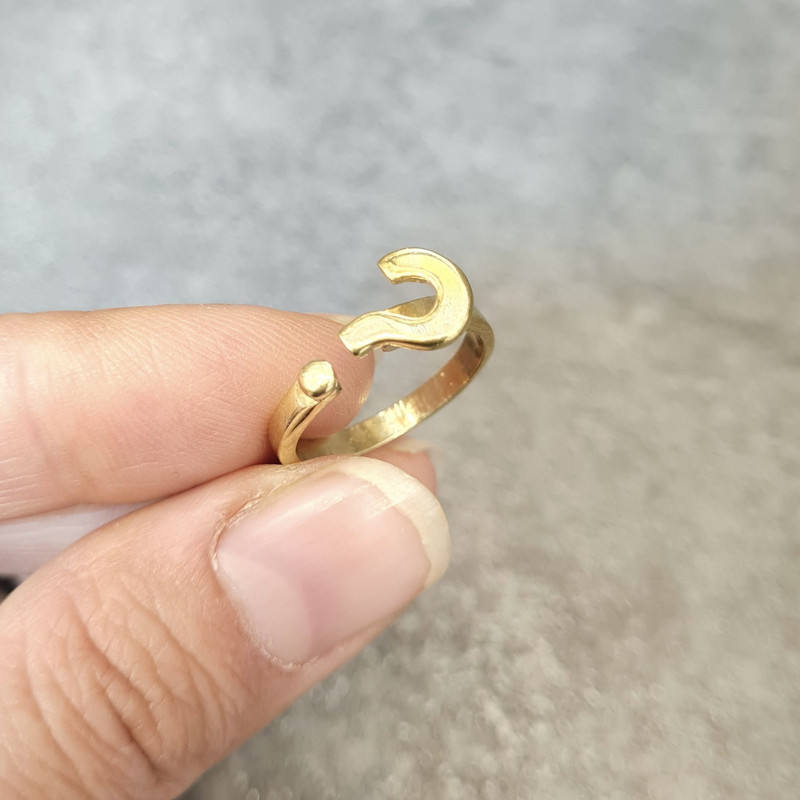 انگشتر زنانه مدل علامت سوال انگشتر زنانه مدل علامت سوال