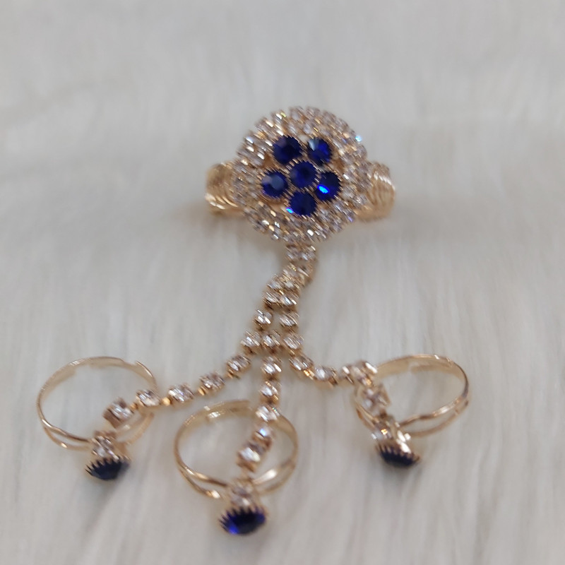 دستبند دخترانه مدل تمیمه طرح سه انگشتری کد tam117