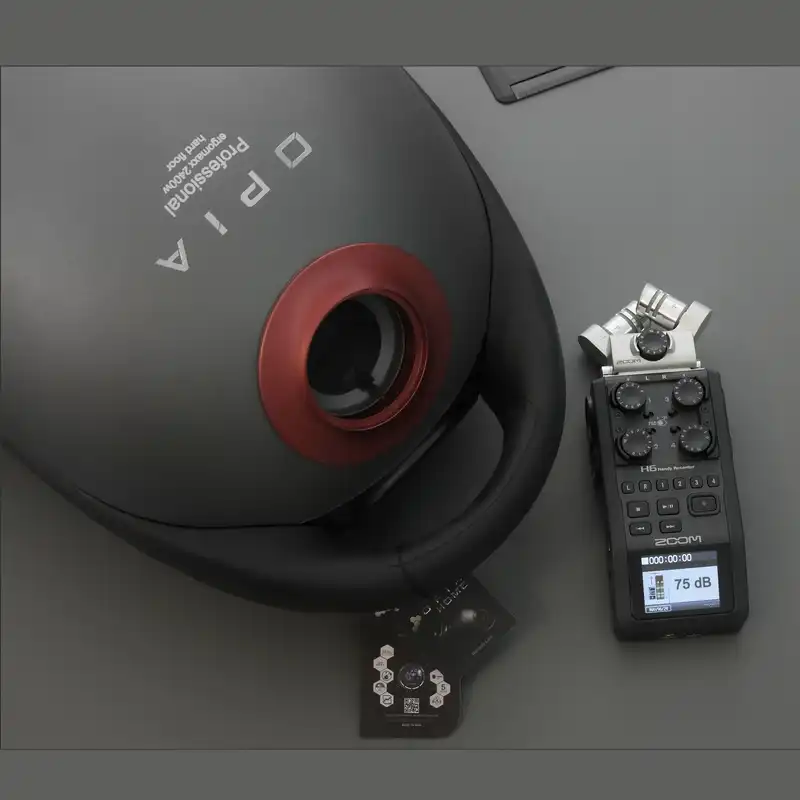 جاروبرقی اوپیا مدل VC-300