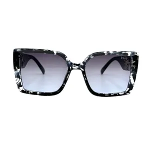 عینک آفتابی زنانه مدل di 9784