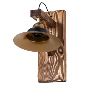 چراغ دیواری ای دی ام وود مدل چوبی کلاه دار کد W-20