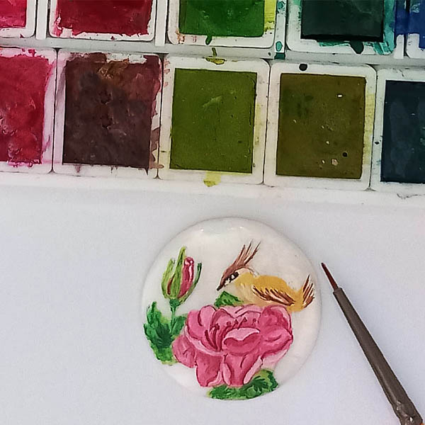 دستبند دست‌ساز زنانه مدل باغ گل و مرغ