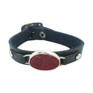 دستبند مردانه سلین کالا مدل عقیق خطی ce-As203