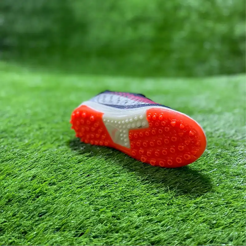 کفش فوتسال مردانه مدل استوک ریز چمن مصنوعی کد n0094