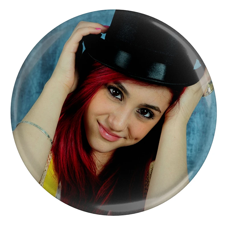 مگنت طرح خواننده آریانا گرانده مدل S7125