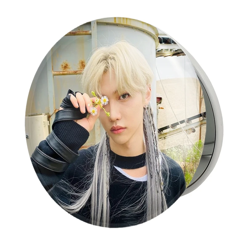 آینه جیبی خندالو طرح فلیکس گروه استری کیدز Stary Kids مدل تاشو کد 16946 