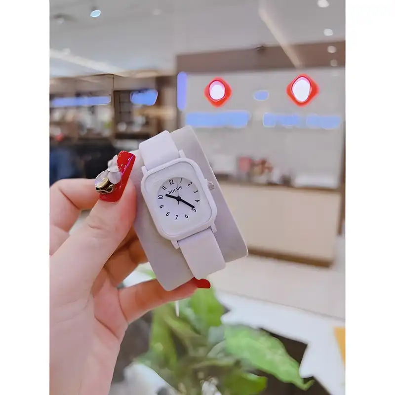 ساعت مچی عقربه ای بولون مدل بند پیو ضد آلرژی کد 6