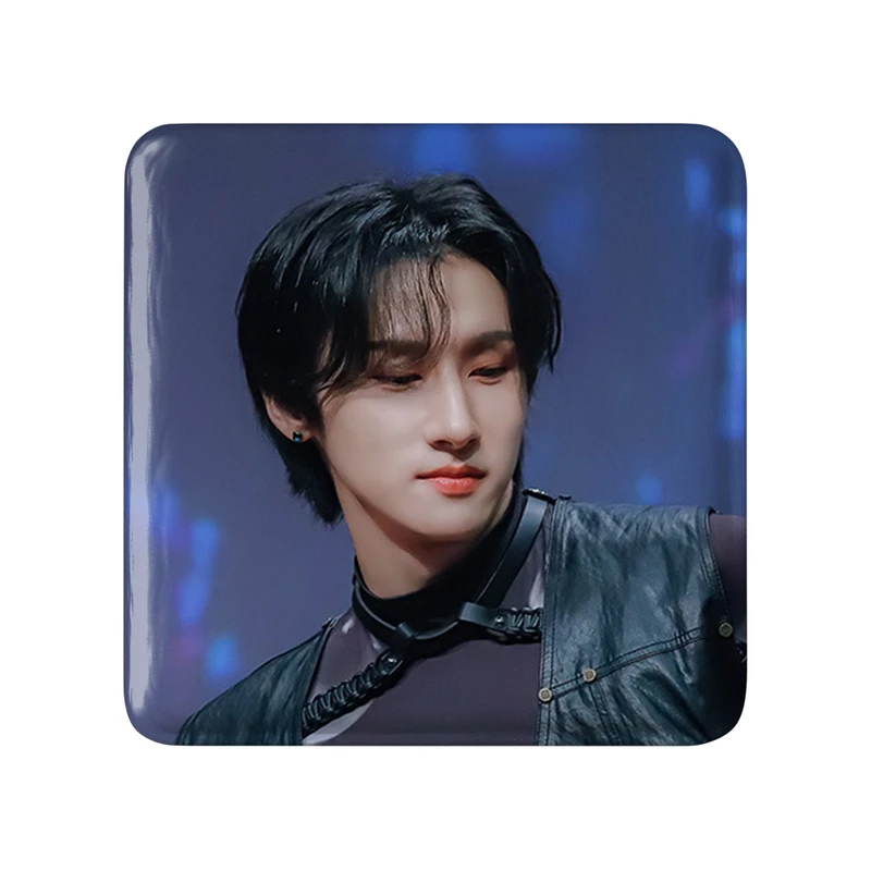 مگنت خندالو طرح آی ام گروه مانستا اکس MONSTA X  مدل مربعی کد 21120